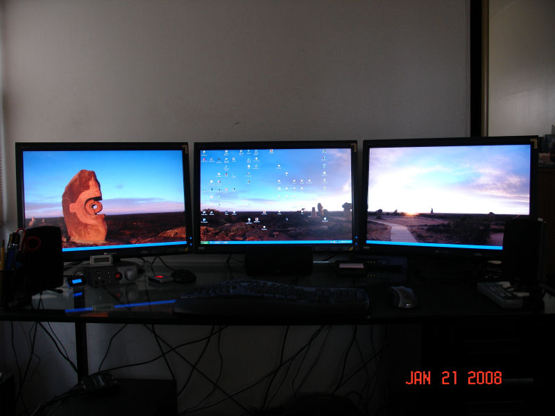 3monitor.jpg