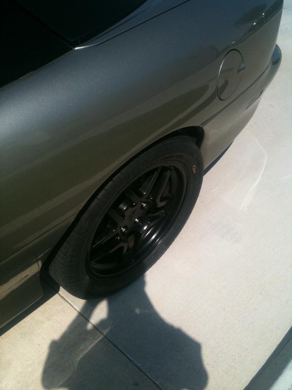 335's on a 10" wheels= killer lip